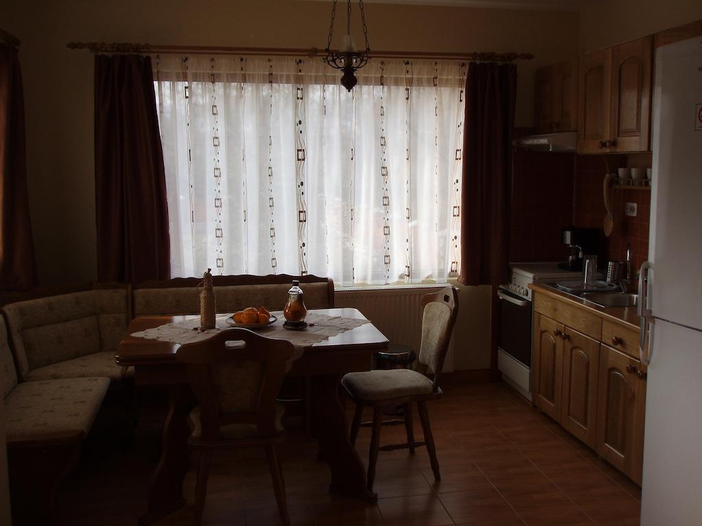 Arnota Costesti (Valcea) Exterior foto